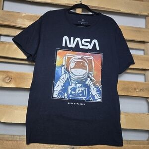 Hyper space NASA t-shirt Size:XL Color:Black